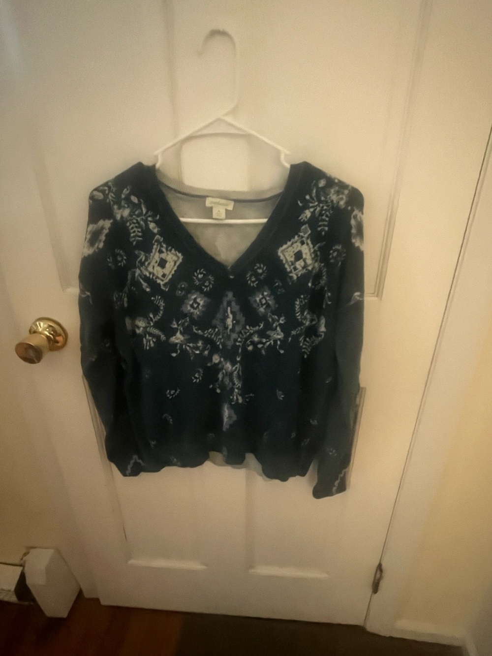 Sundance Navy V-Neck Pullover with White Paisley Embroidery